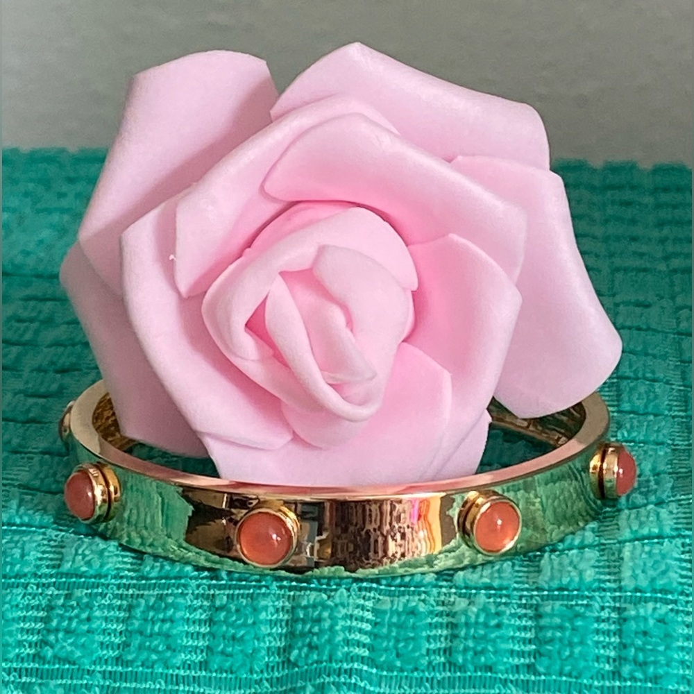 NEW GOLDTONE BANGLE BRACELET WITH COLORFUL ACCENTS - Picture 15 of 16